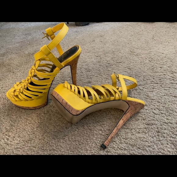 Platforms - Picture 2 of 2